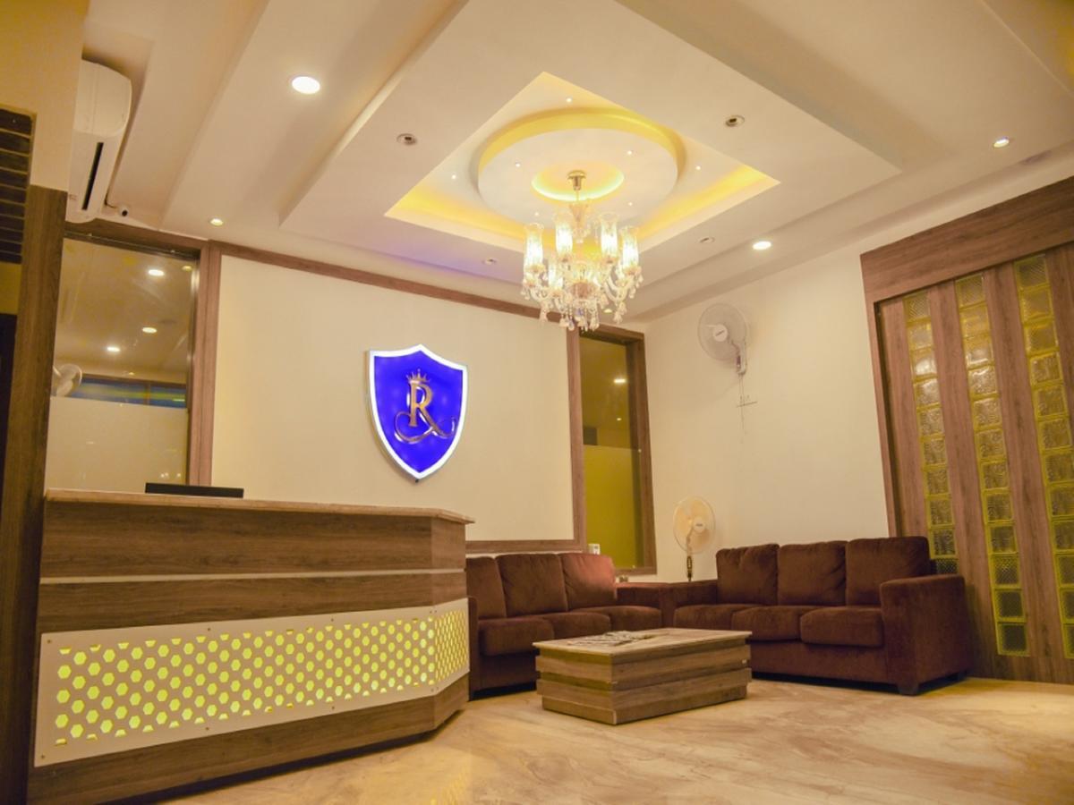 Royal Inn Khandwa Extérieur photo